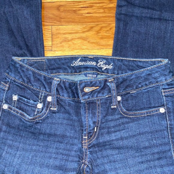 LAST CHANCE - American Eagle Favorite Boyfriend Jean Size 2 - Picture 3 of 8